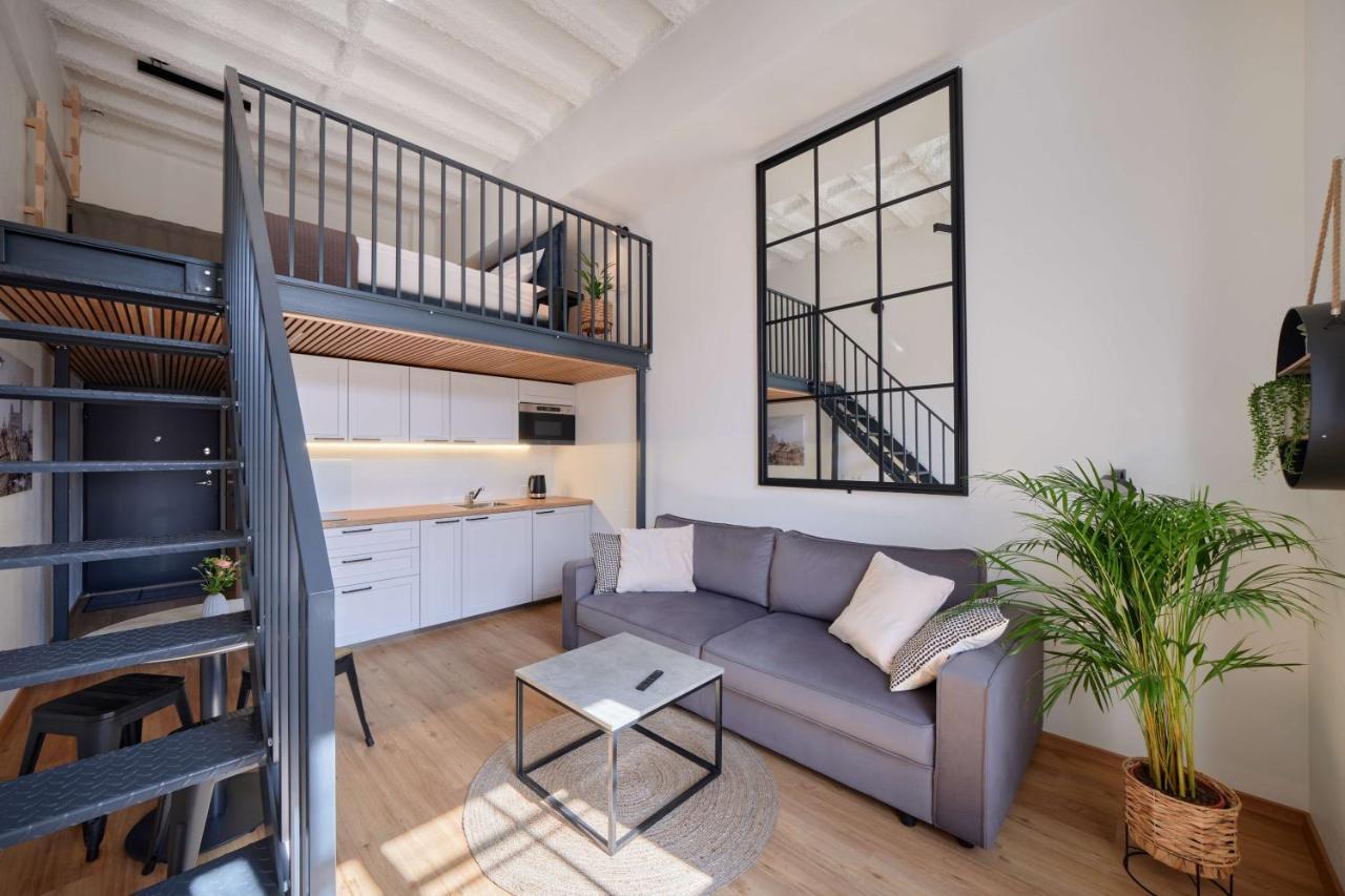 Queen Barbora Central Lofts Каунас Екстериор снимка