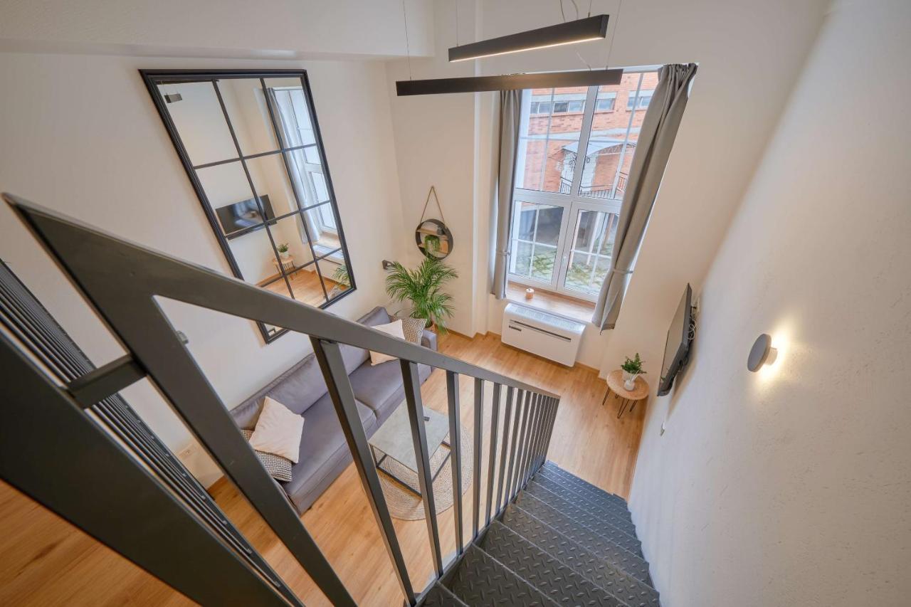 Queen Barbora Central Lofts Каунас Екстериор снимка