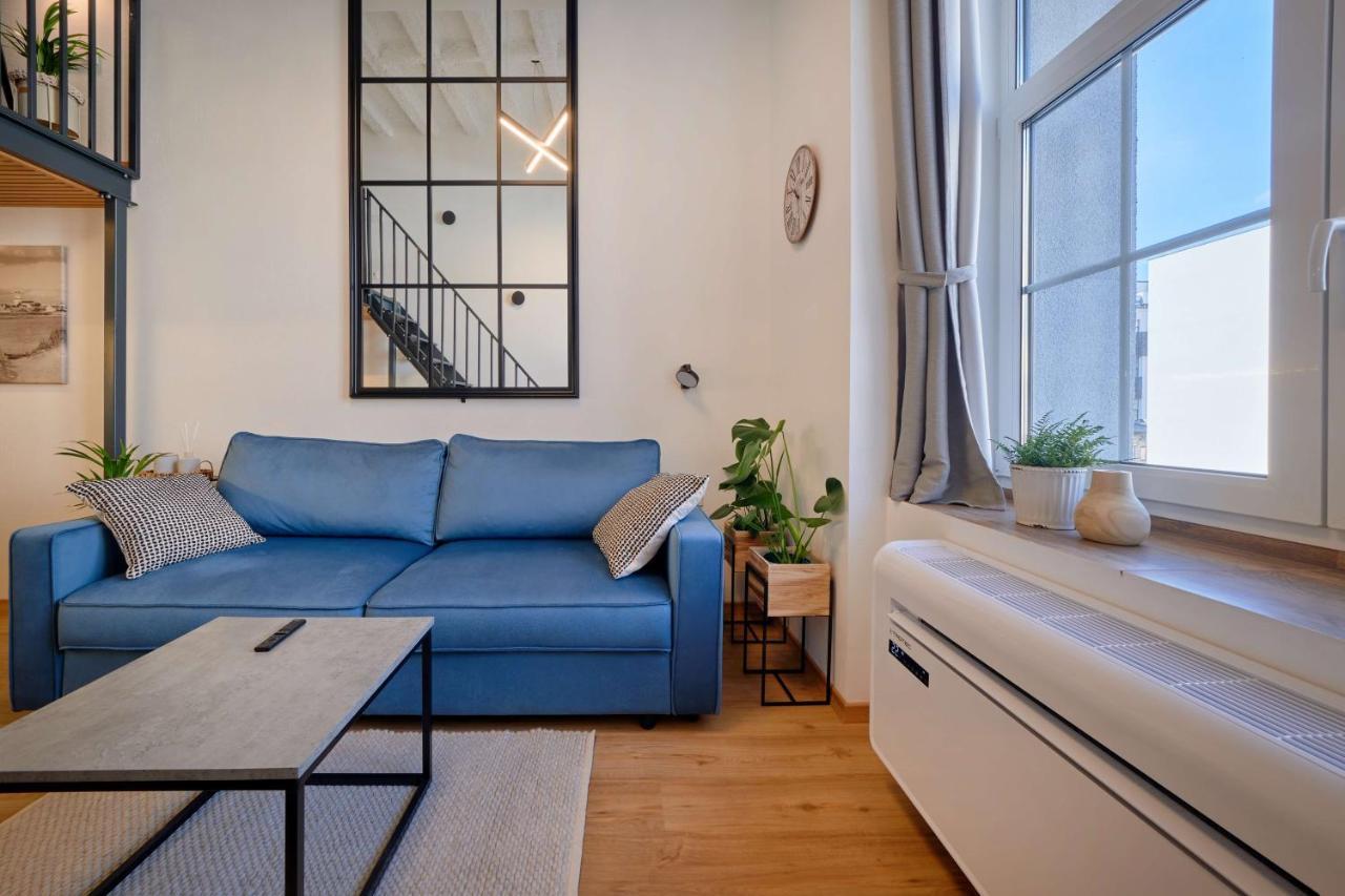 Queen Barbora Central Lofts Каунас Екстериор снимка