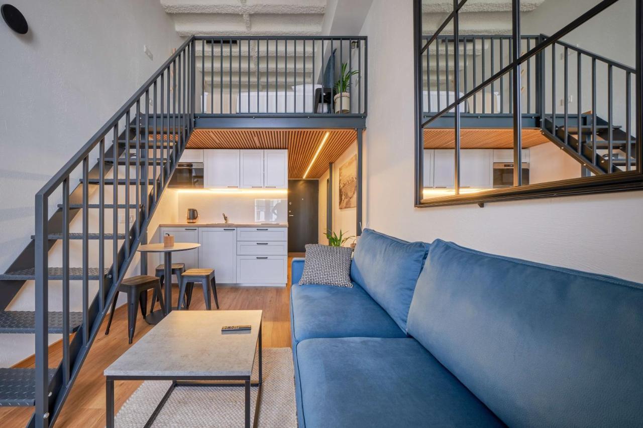 Queen Barbora Central Lofts Каунас Екстериор снимка