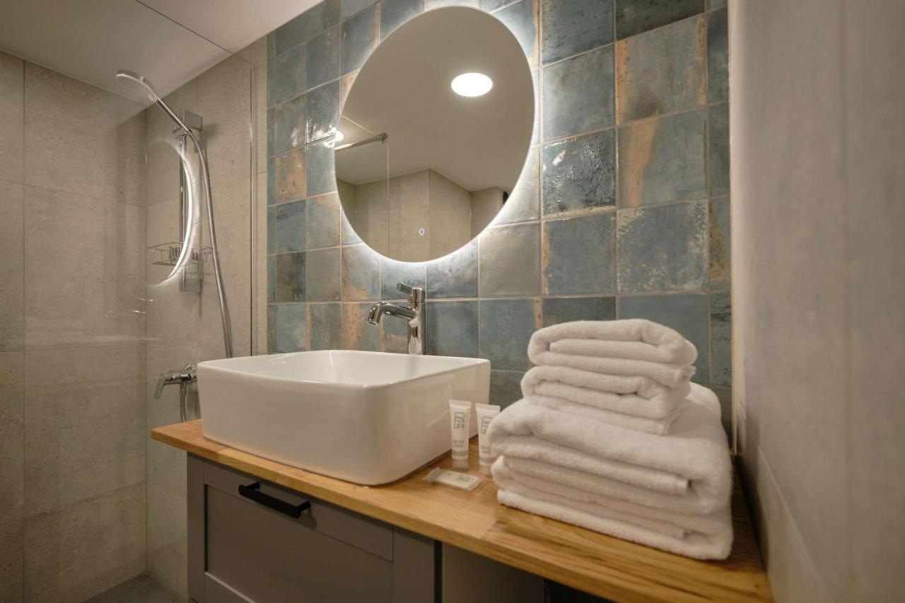 Queen Barbora Central Lofts Каунас Екстериор снимка