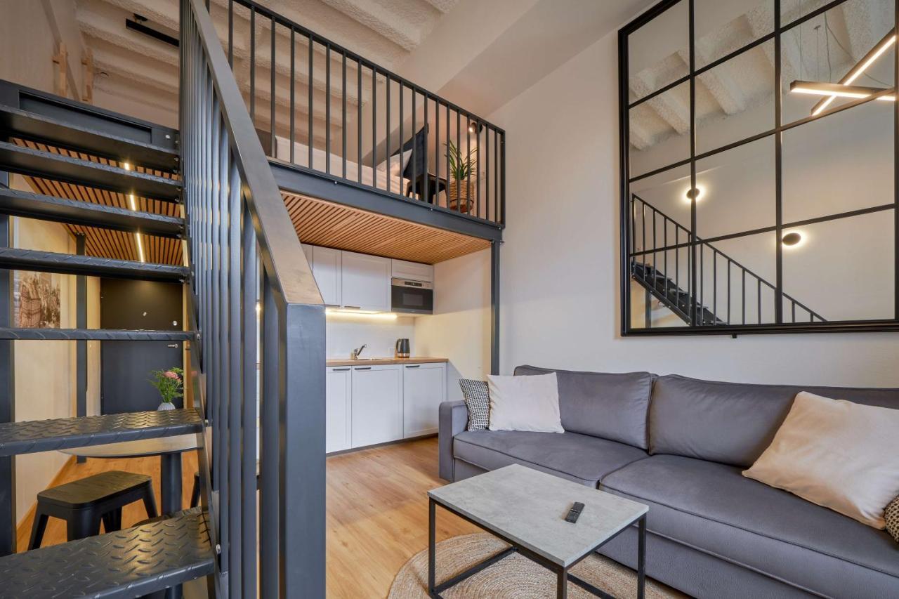 Queen Barbora Central Lofts Каунас Екстериор снимка